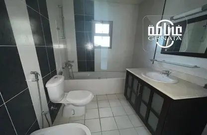 Bathroom image for: Office Space - Studio - 2 Bathrooms for rent in Galali - Muharraq Governorate, Image 1