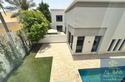 Villa - 4 Bedrooms - 5 Bathrooms for rent in Saar - Northern Governorate