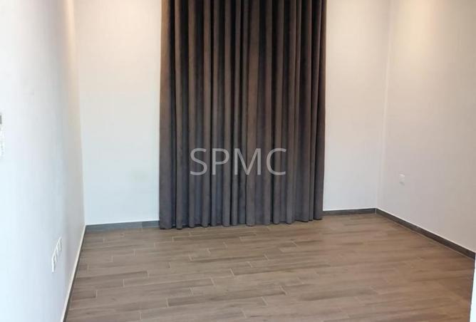 960472 - Property Image 3