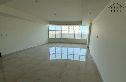 Apartment - 3 Bedrooms - 4 Bathrooms for rent in Hidd - Muharraq Governorate
