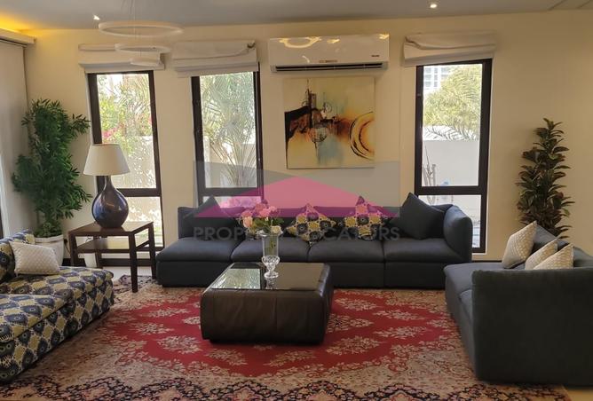 920260 - Property Image 2