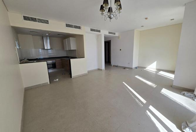 987267 - Property Image 3