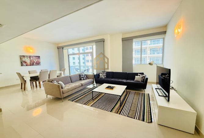 955823 - Property Main Image
