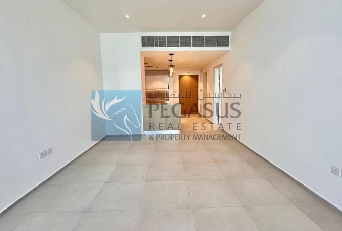 960466 - Property Image 2