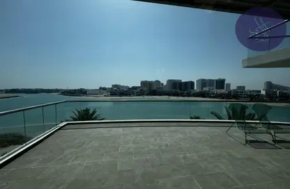 Duplex - 5 Bedrooms - 6 Bathrooms for rent in Tala Island - Amwaj Islands - Muharraq Governorate