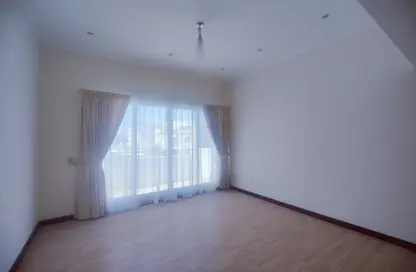 Villa - 5 Bedrooms - 5 Bathrooms for rent in Busaiteen - Muharraq Governorate