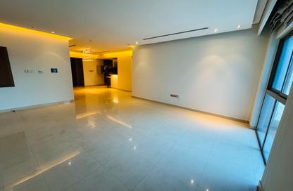 Apartment - 2 Bedrooms - 3 Bathrooms for rent in Reef Island - Capital Governorate