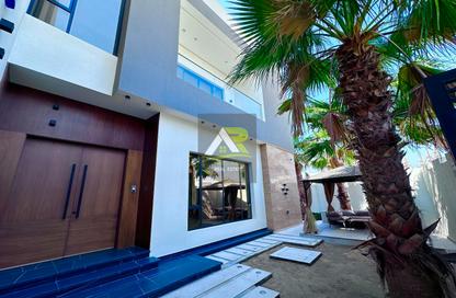Villa - 6 Bedrooms - 7 Bathrooms for sale in Saar - Northern Governorate