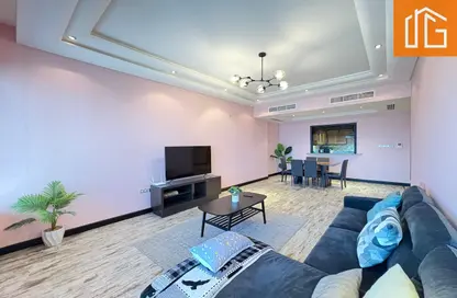 Apartment - 2 Bedrooms - 3 Bathrooms for sale in Sanabis - Manama - Capital Governorate