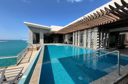 Penthouse - 5 Bedrooms - 5 Bathrooms for rent in Reef Island - Capital Governorate
