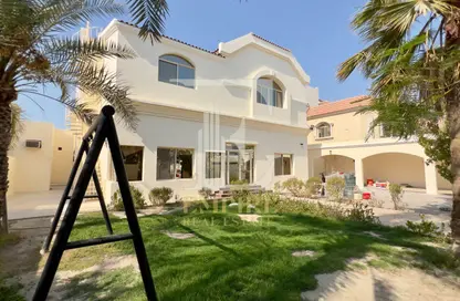 Villa - 5 Bedrooms - 6 Bathrooms for rent in Tubli - Central Governorate
