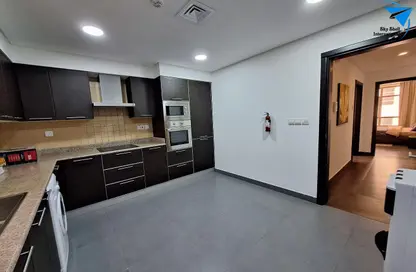 Apartment - 2 Bedrooms - 3 Bathrooms for rent in Al Juffair - Capital Governorate