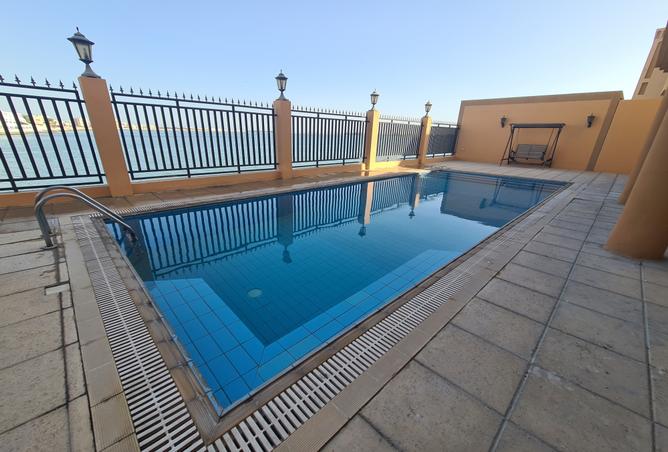 Villa - 5 Bedrooms - 6 Bathrooms for rent in Tubli - Central Governorate