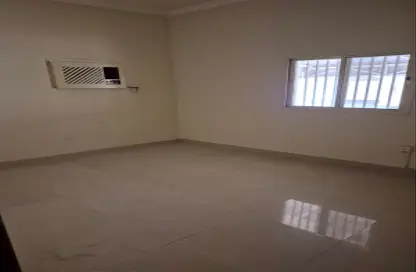 Apartment - 2 Bedrooms - 2 Bathrooms for rent in Jid Ali - Central Governorate