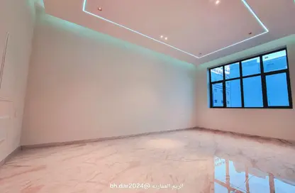 Apartment - 3 Bedrooms - 3 Bathrooms for rent in Hidd - Muharraq Governorate