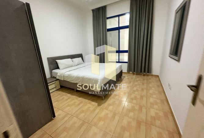 989645 - Property Image 3