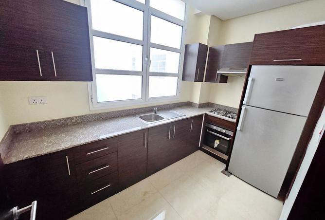 963297 - Property Image 2