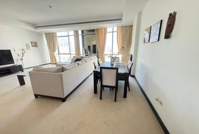956749 - Property Image 3