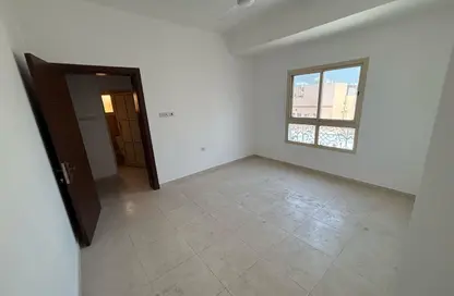 Apartment - 2 Bedrooms - 2 Bathrooms for rent in Busaiteen - Muharraq Governorate