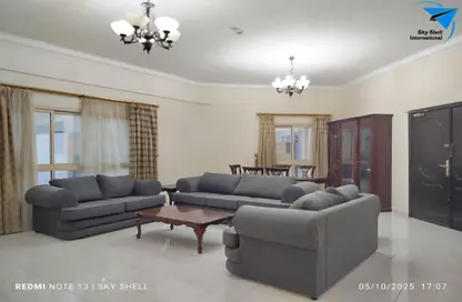 Apartment - 2 Bedrooms - 2 Bathrooms for rent in Al Juffair - Capital Governorate
