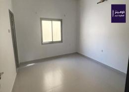 صورةغرفة فارغة لـ: شقة - 2 غرف نوم - 4 حمامات للبيع في توبلي - المحافظة الوسطى, صورة 1