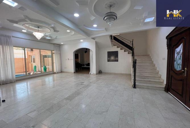 967608 - Property Image 2