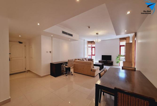 958416 - Property Image 2