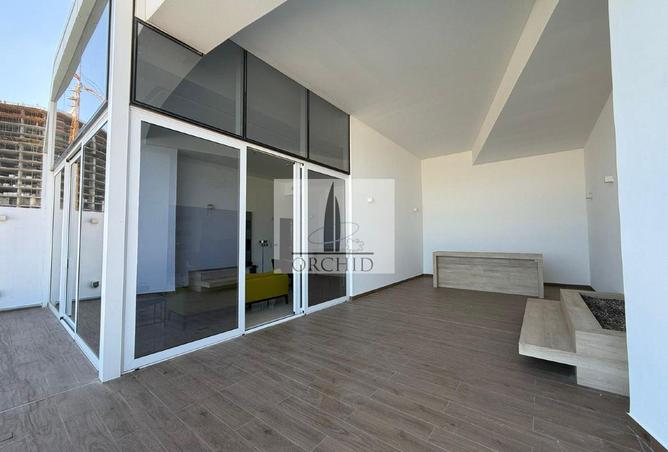 983052 - Property Image 3