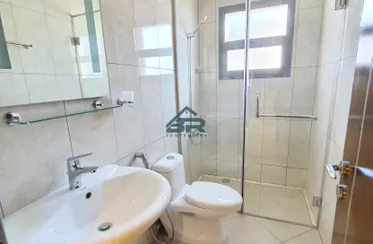 شقة - 2 غرف نوم - 2 حمامات للايجار في شارع المعارض - الحورة - محافظة العاصمة