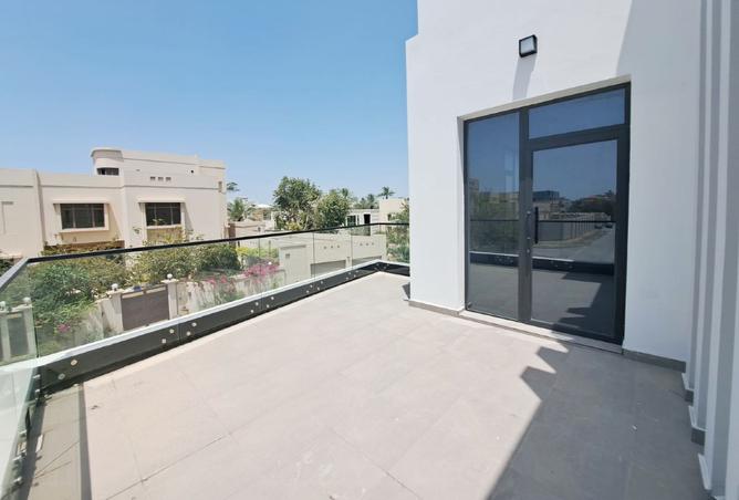 962265 - Property Image 3