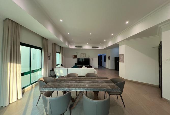 983196 - Property Image 2