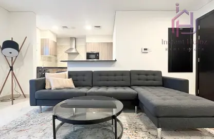 Apartment - 1 Bedroom - 2 Bathrooms for rent in Sanabis - Manama - Capital Governorate Apartment - 1 Bedroom - 2 Bathrooms for rent in Sanabis - Manama - Capital Governorate