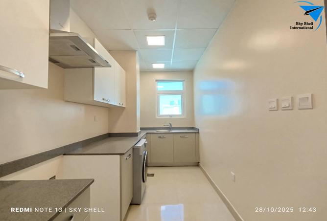 967057 - Property Image 3