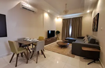 Apartment - 2 Bedrooms - 2 Bathrooms for rent in Hidd - Muharraq Governorate