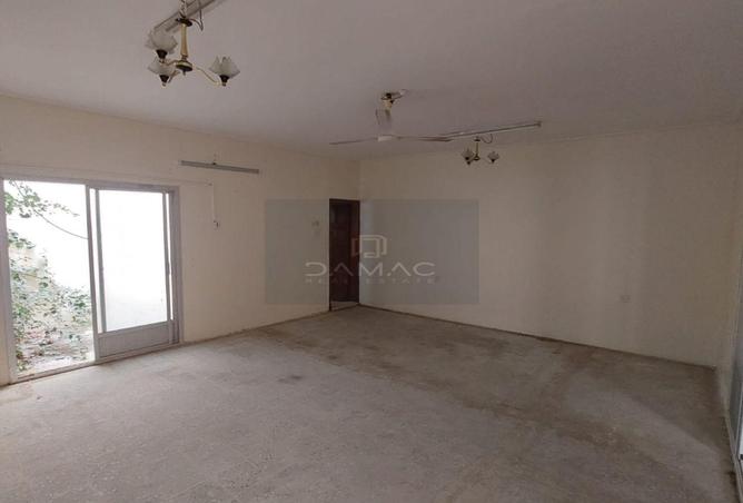 956607 - Property Image 3