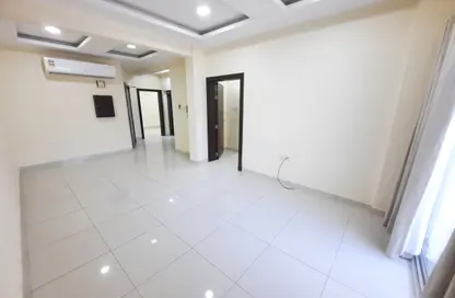 Apartment - 2 Bedrooms - 2 Bathrooms for rent in Hidd - Muharraq Governorate