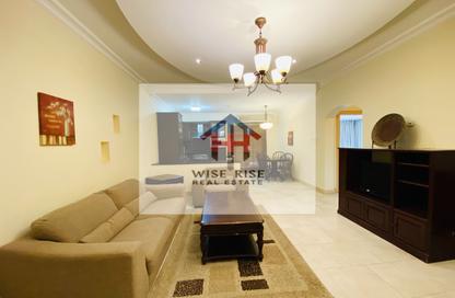 Apartment - 2 Bedrooms - 2 Bathrooms for rent in Al Burhama - Manama - Capital Governorate
