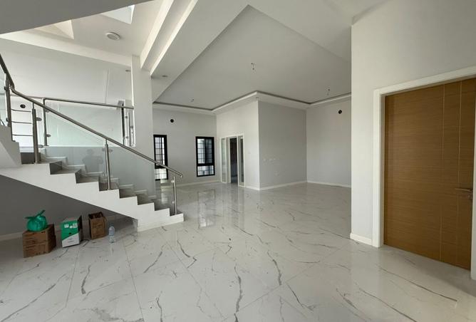 985079 - Property Image 3