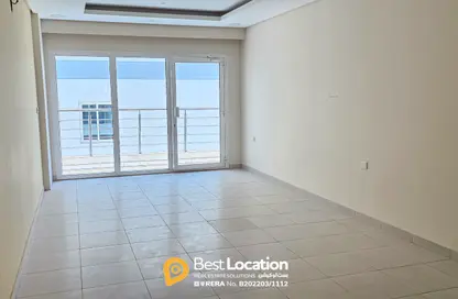Apartment - 2 Bedrooms - 3 Bathrooms for rent in Hidd - Muharraq Governorate