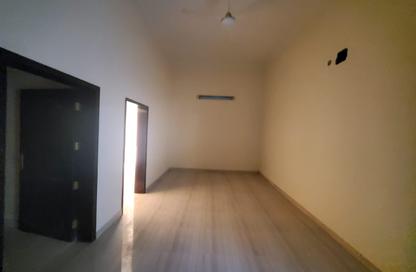 Apartment - 2 Bedrooms - 2 Bathrooms for rent in Hidd - Muharraq Governorate