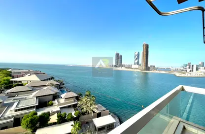 Apartment - 3 Bedrooms - 4 Bathrooms for rent in Reef Island - Capital Governorate