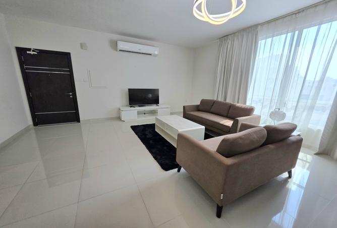 963234 - Property Image 2