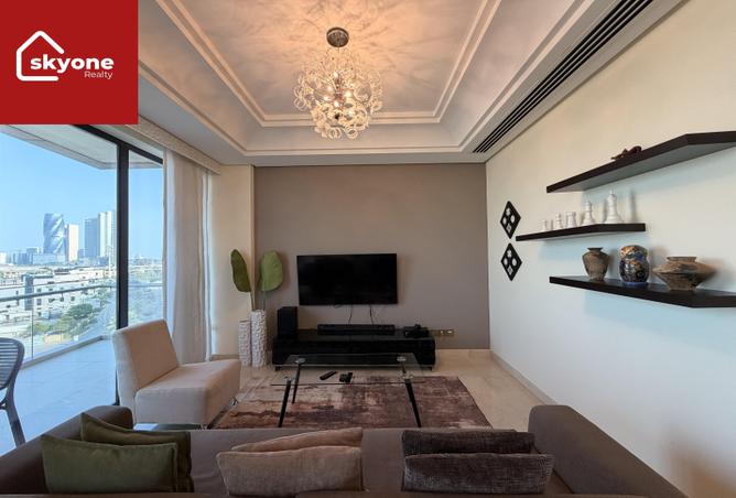 983296 - Property Image 2