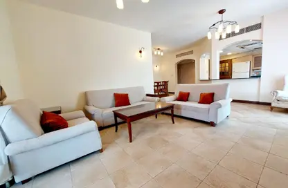 Apartment - 2 Bedrooms - 2 Bathrooms for rent in Sanabis - Manama - Capital Governorate