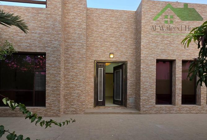 985538 - Property Image 3