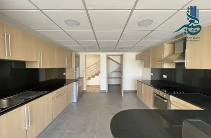 فيلا - 4 غرف نوم - 4 حمامات للايجار في الهملة - المحافظة الشمالية