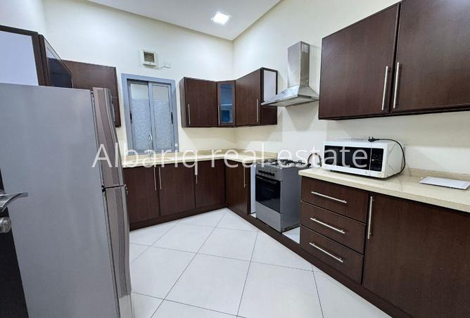 990037 - Property Image 3