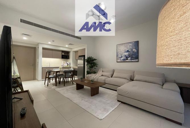 956464 - Property Image 2