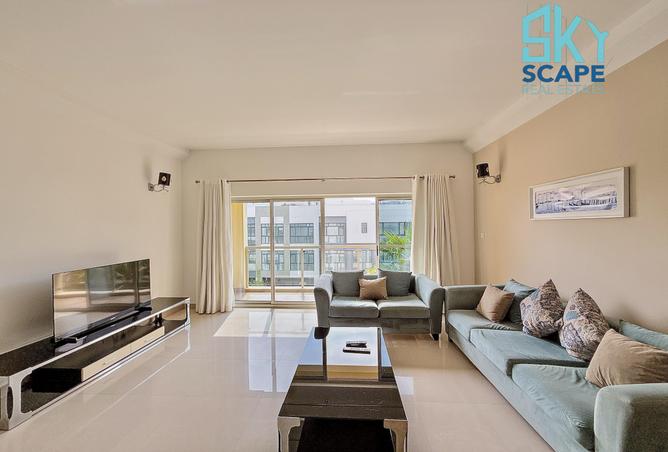 982378 - Property Image 3