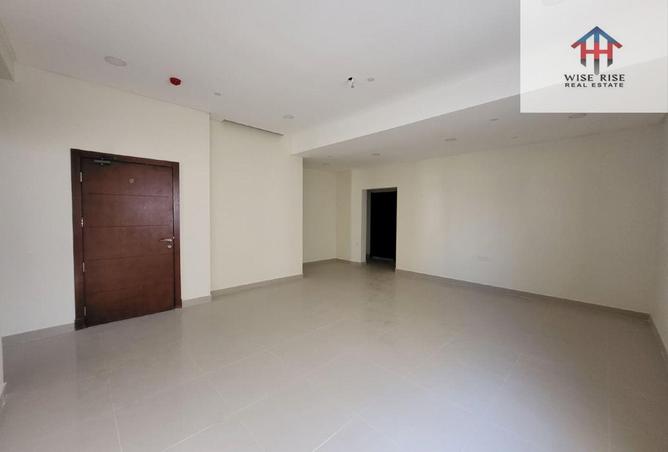 987401 - Property Main Image